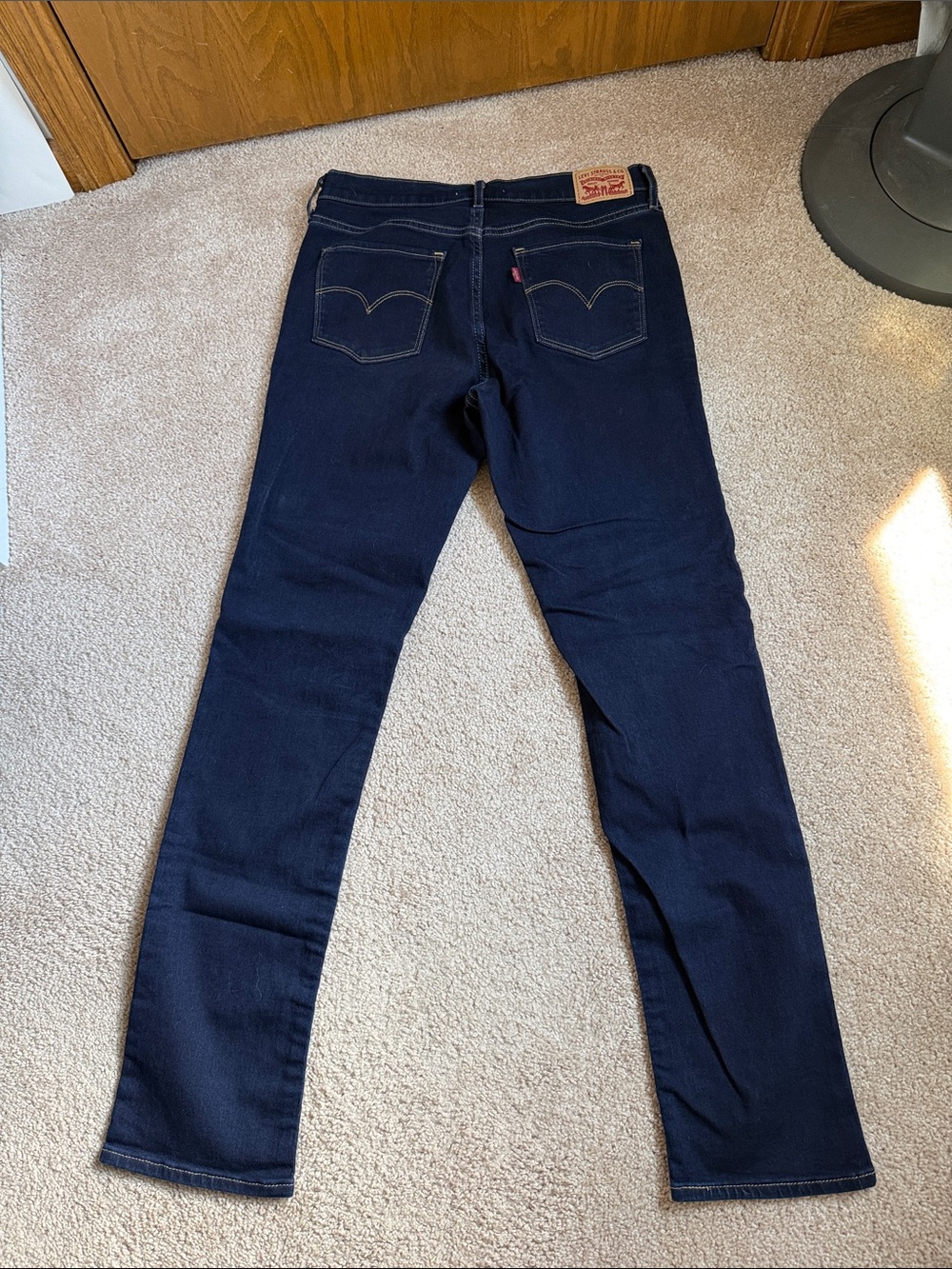 Levi’s Ladies 312 Shaping Slim Deep Indigo Dark Wash Jeans.  Size W29 L32 - Picture 5 of 10